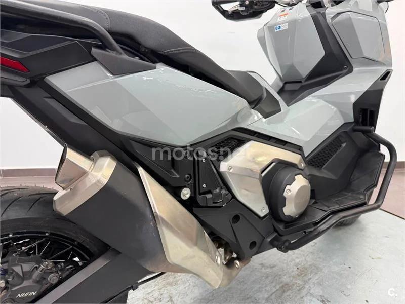 Honda X-ADV – Vista 8