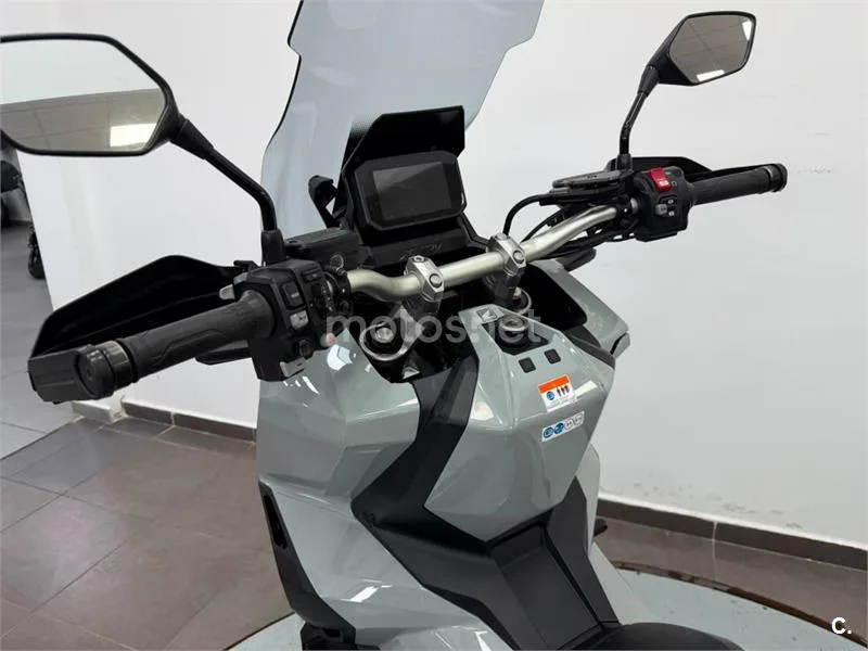 Honda X-ADV – Vista 10