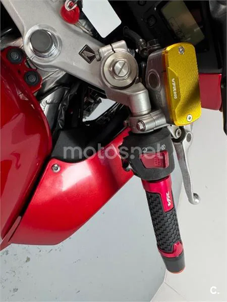 Honda VFR 800 – Vista 14
