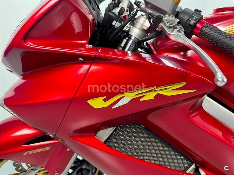 Honda VFR 800 – Vista 6