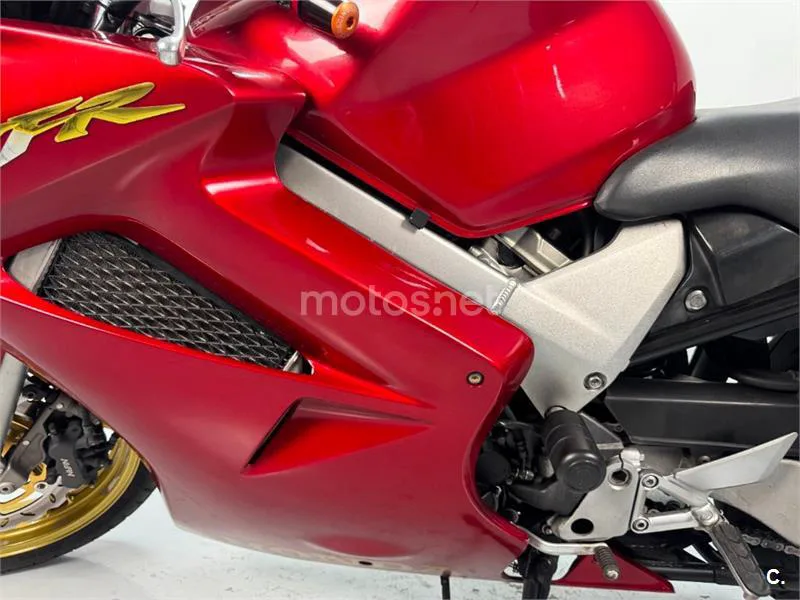 Honda VFR 800 – Vista 7