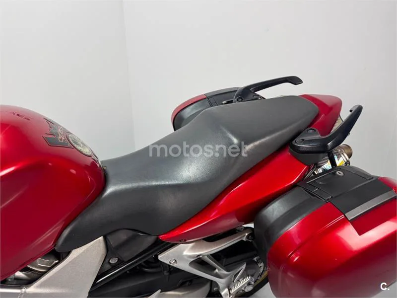 Honda VFR 800 – Vista 9