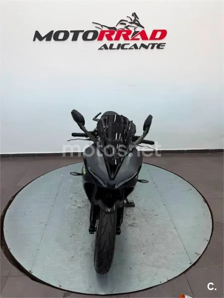 Triumph Daytona 660 – Vista 18