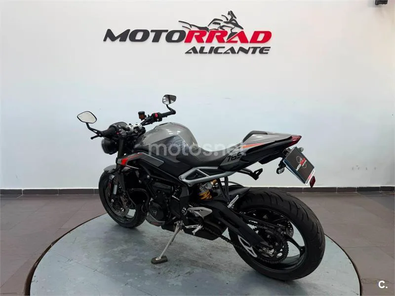 Triumph Street Triple 765 – Vista 5