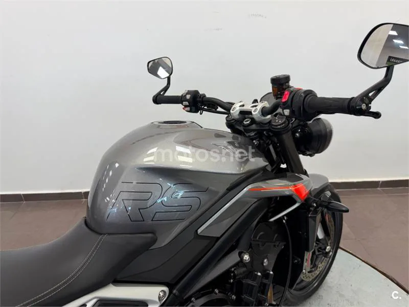 Triumph Street Triple 765 – Vista 7