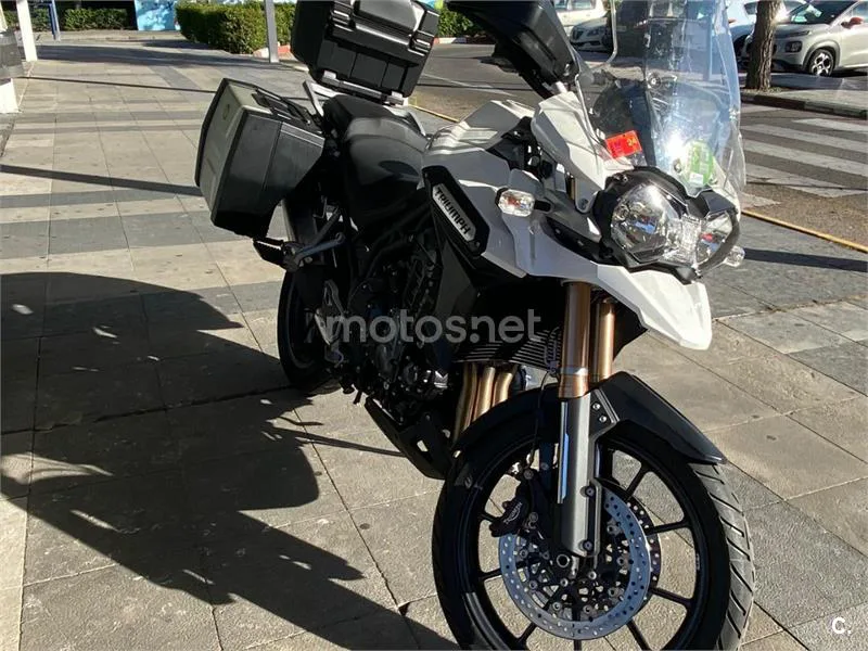 Triumph Tiger Explorer - Vista 3