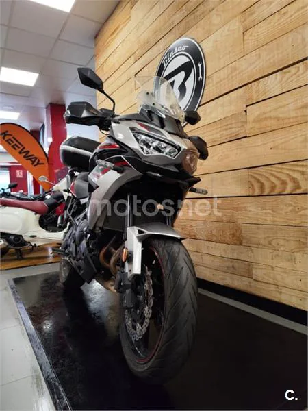 Kawasaki Versys – Vista 3