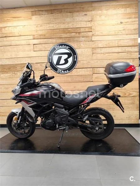 Kawasaki Versys – Vista 4