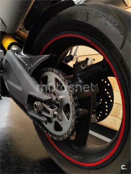 Ducati Monster 696 – Vista 11