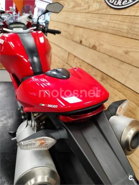 Ducati Monster 696 – Vista 5