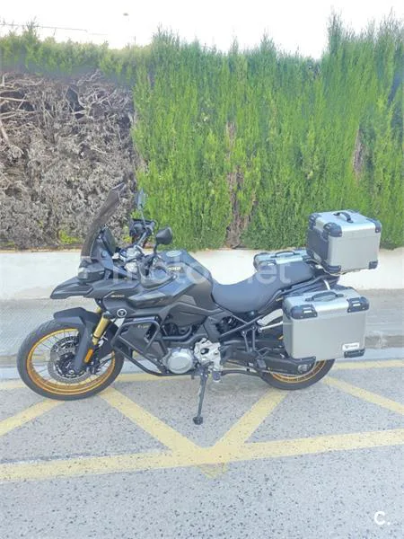 Voge 900 DSX – Vista 4