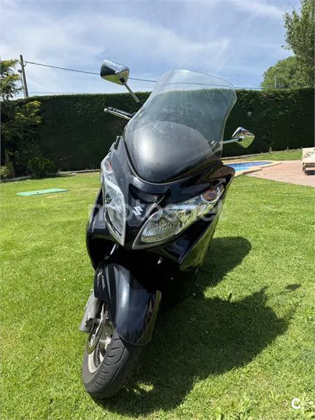 Suzuki Burgman 400 – Vista 4