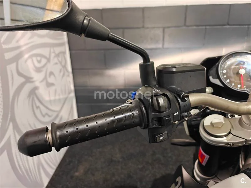 Aprilia Shiver 750 – Vista 9