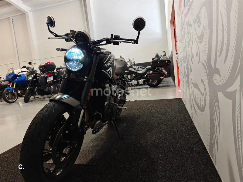 Triumph Trident 660 – Vista 6