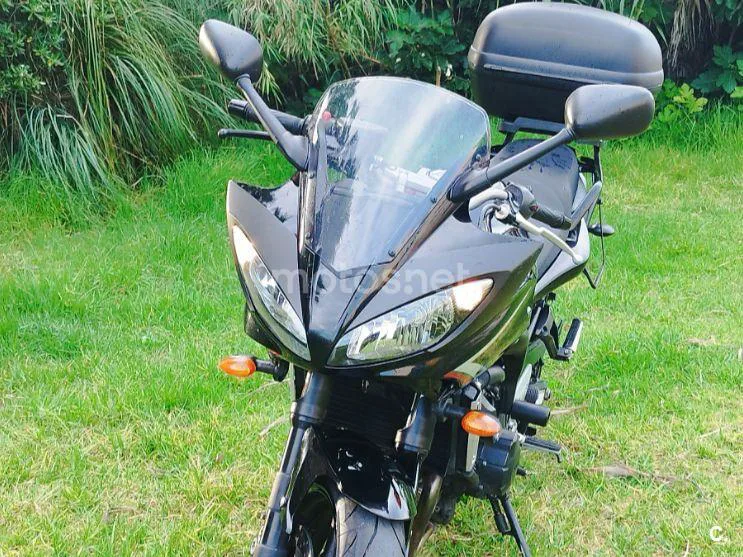 Yamaha FZ6 Fazer S2 - Vista 6
