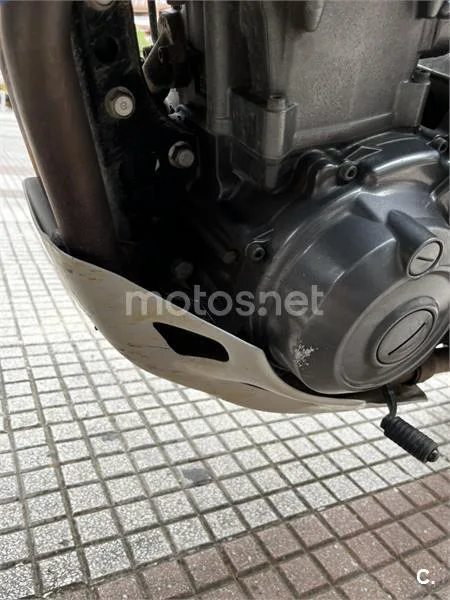 Yamaha XT 660 R – Vista 8