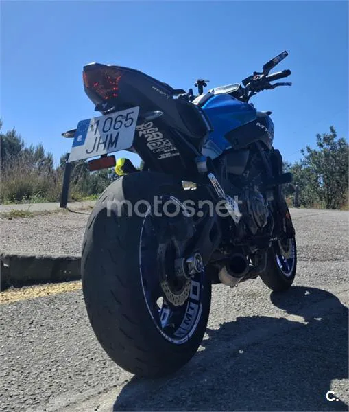 Yamaha MT-07 – Vista 5