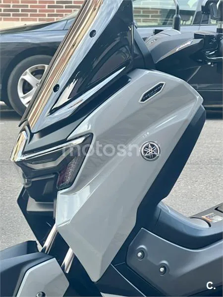 Yamaha NMAX – Vista 4
