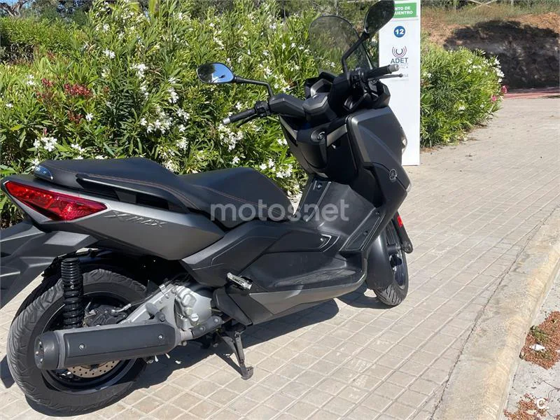Yamaha XMAX 250 – Vista 8