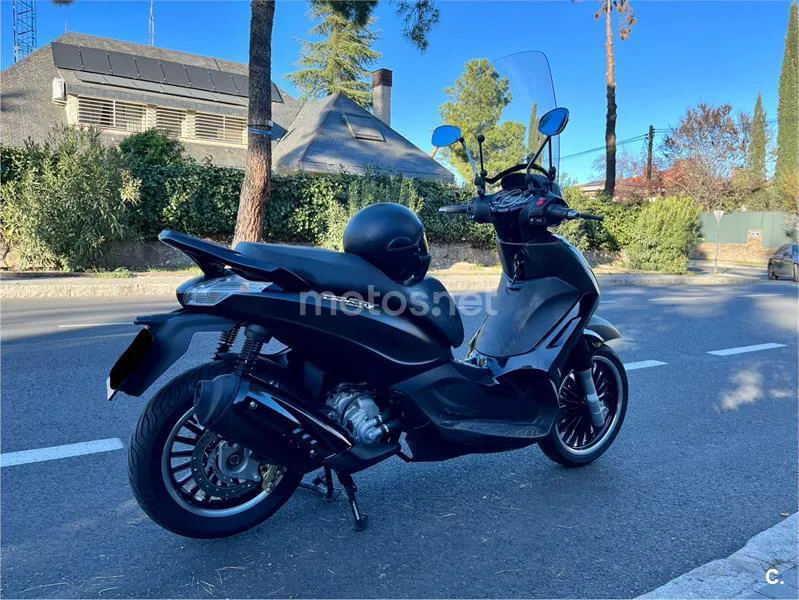 Piaggio Beverly 300 – Vista 3