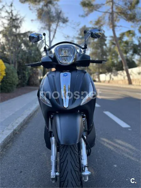Piaggio Beverly 300 – Vista 5