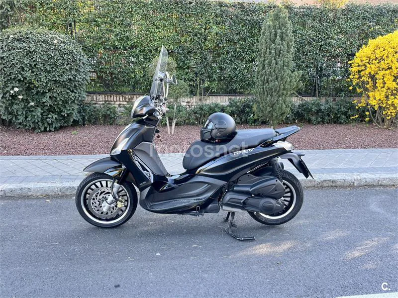 Piaggio Beverly 300 – Vista 6