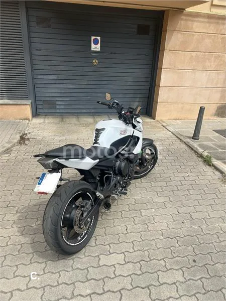Yamaha XJ6 N Diversion – Vista 3