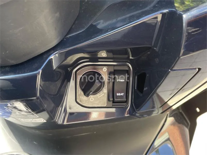 Honda PCX 125 – Vista 9