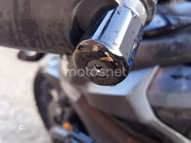 Suzuki V-Strom 650 XT – Vista 3