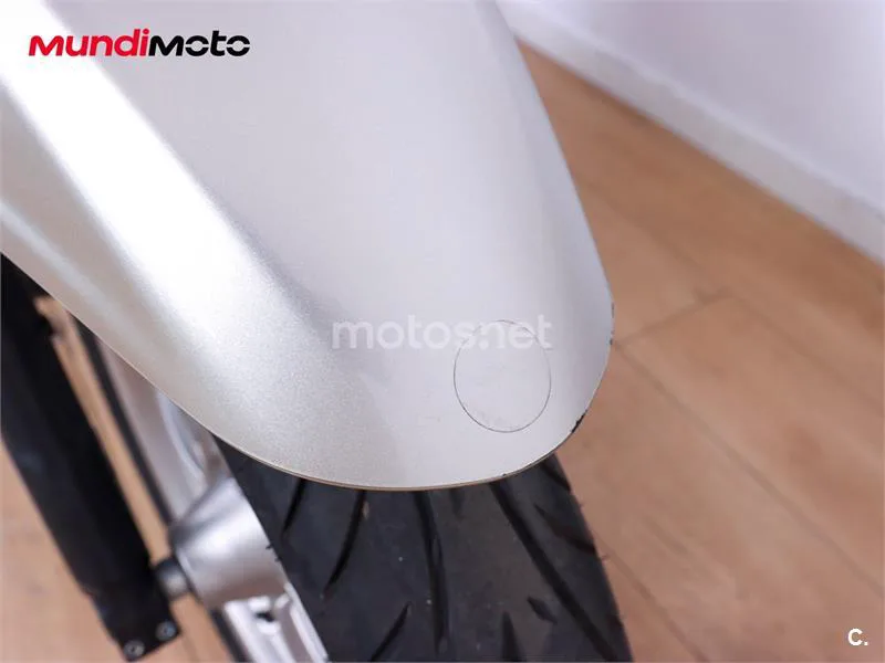 Piaggio Beverly – Vista 15