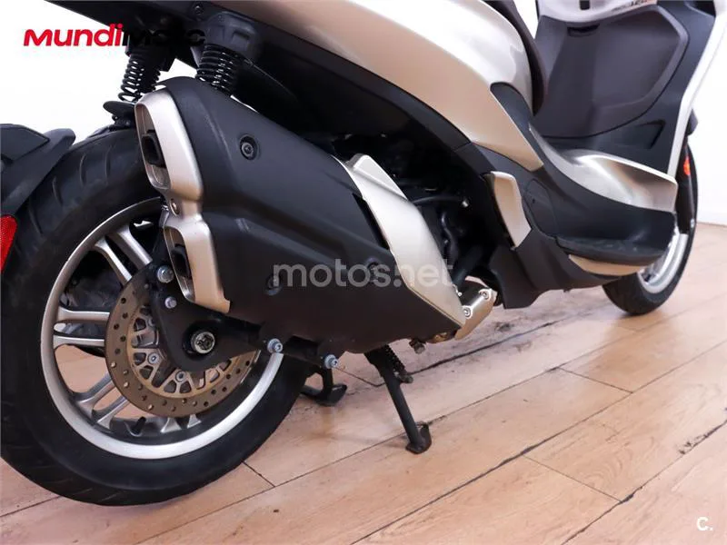 Piaggio Beverly – Vista 4