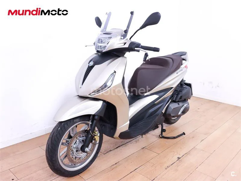 Piaggio Beverly – Vista 7