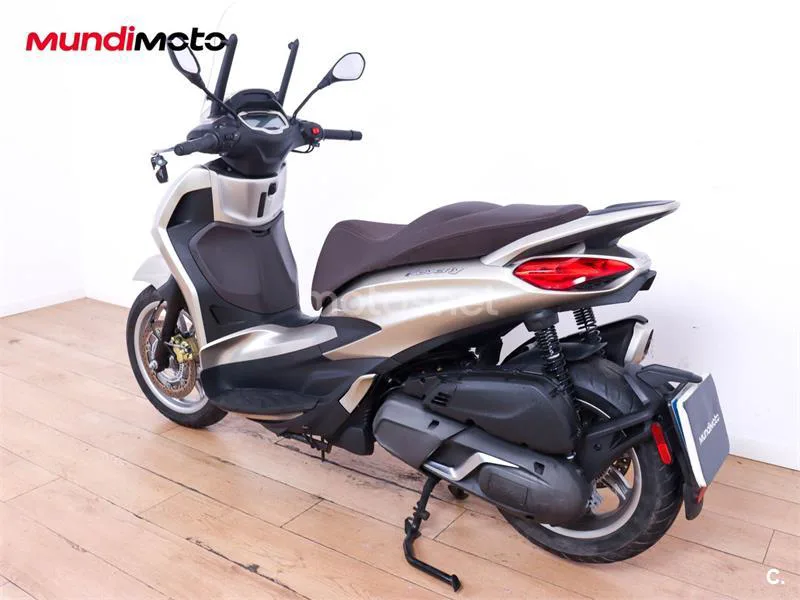 Piaggio Beverly – Vista 8