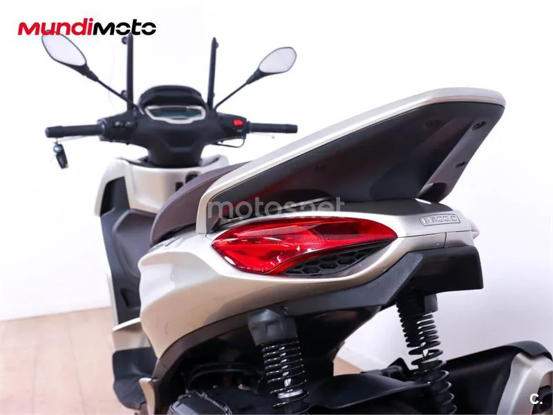 Piaggio Beverly – Vista 9