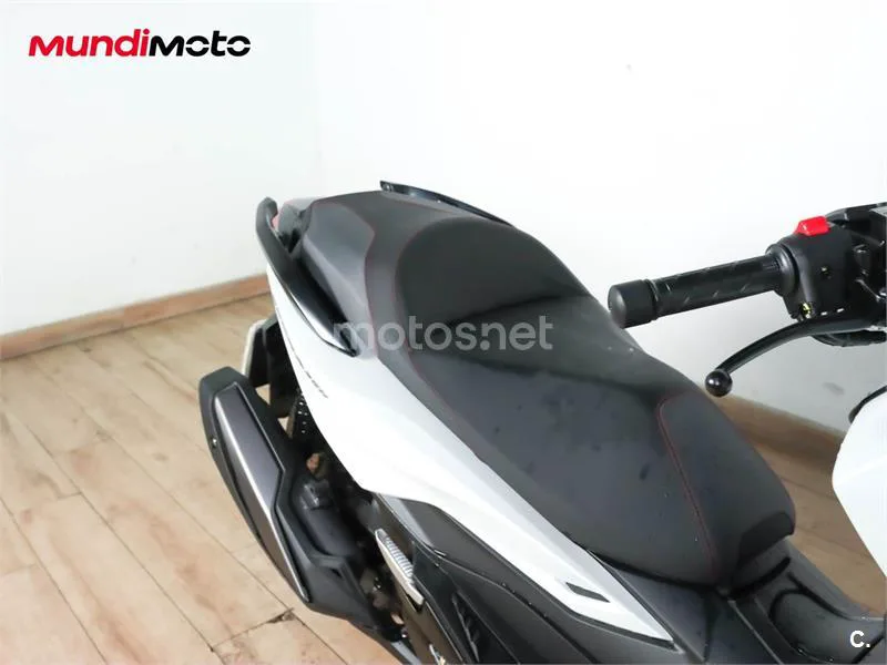 Honda Forza 350 – Vista 17