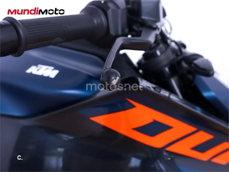 KTM 125 – Vista 13