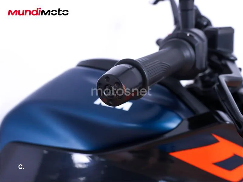 KTM 125 – Vista 15