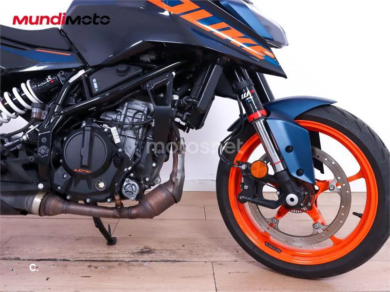KTM 125 – Vista 19
