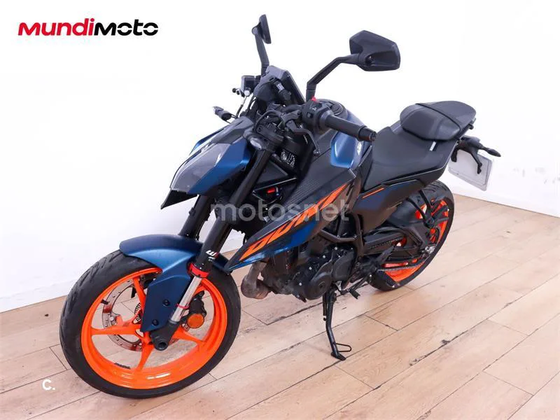 KTM 125 – Vista 7