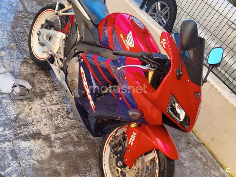 Honda CBR600RR 6000 € 2005 Navarra - 1
