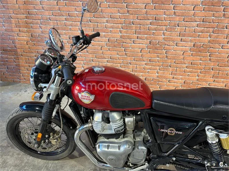 Royal Enfield Interceptor 650 – Vista 15