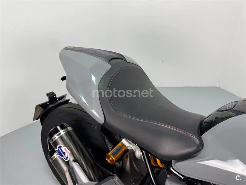 Ducati Monster 1200 S – Vista 6