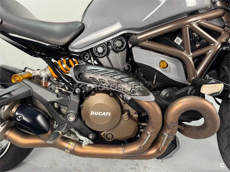 Ducati Monster 1200 S – Vista 8