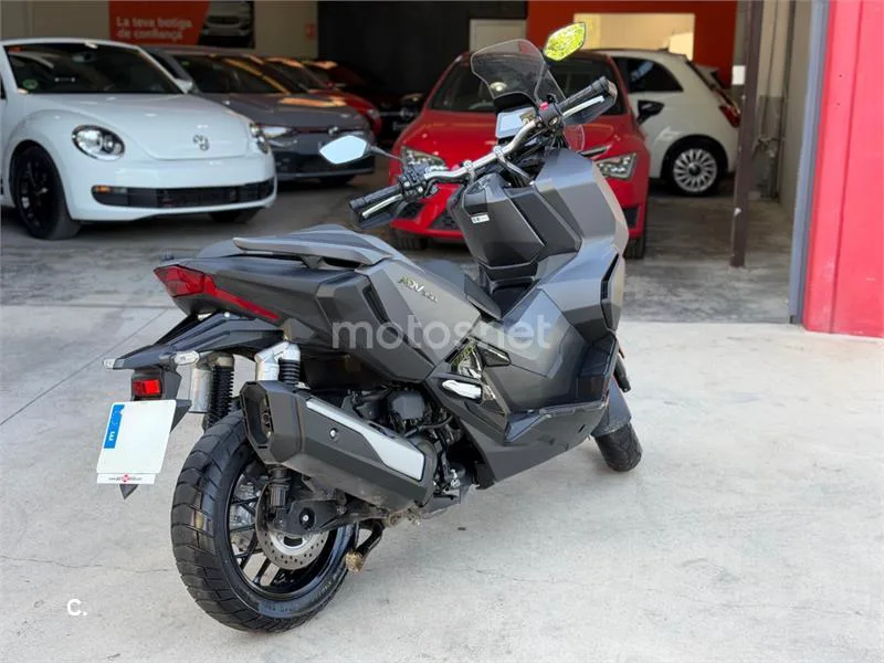 Honda ADV 350 – Vista 6