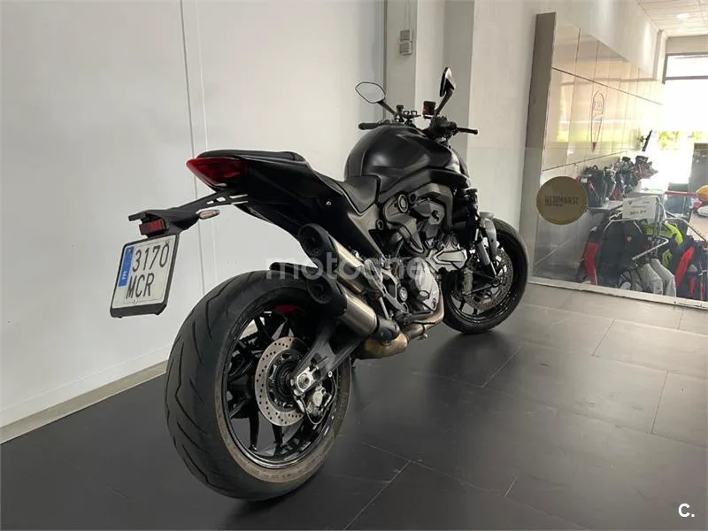 Ducati Monster – Vista 4