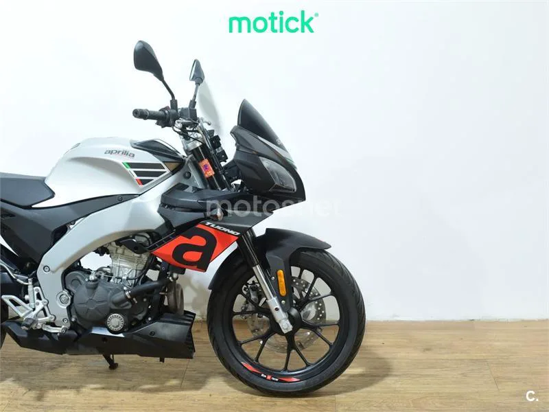 Aprilia Tuono 125 – Vista 4