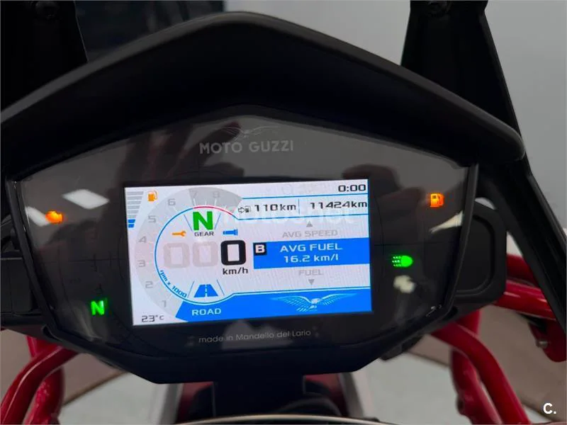 Moto Guzzi V85 TT – Vista 13