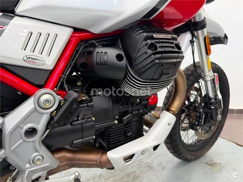 Moto Guzzi V85 TT – Vista 9