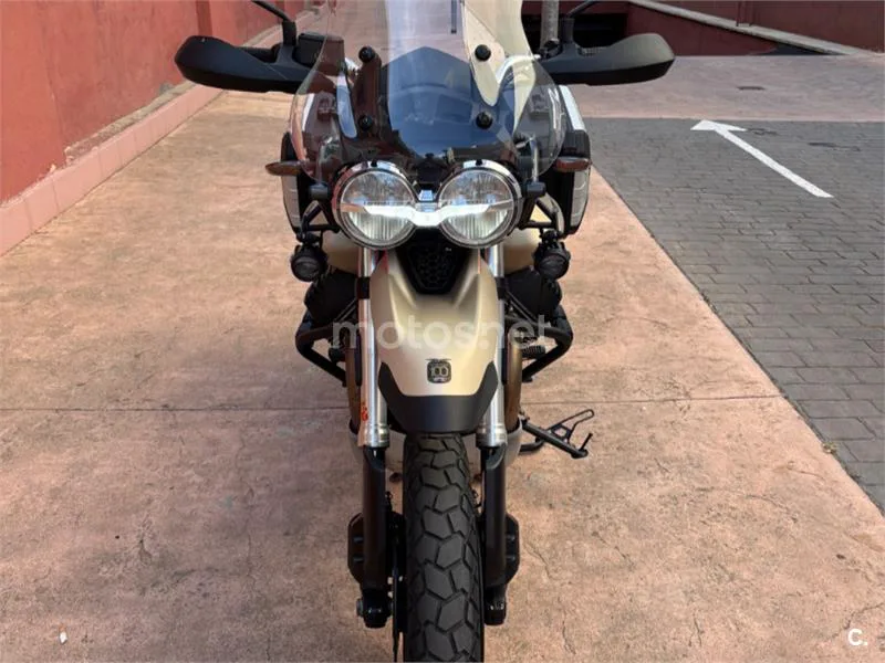 Moto Guzzi V85 TT – Vista 3
