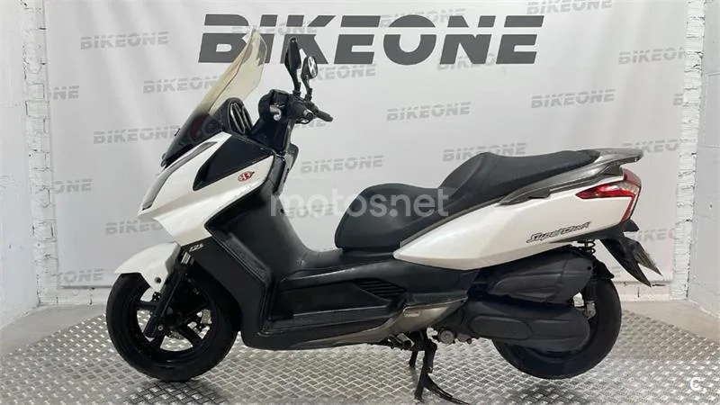 Kymco Super Dink 125 – Vista 4